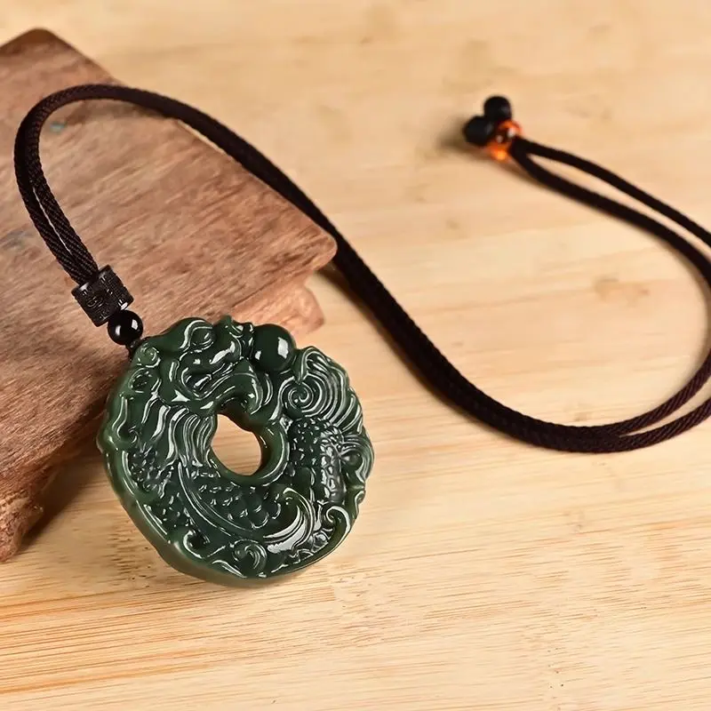 青玉龙鱼吊坠